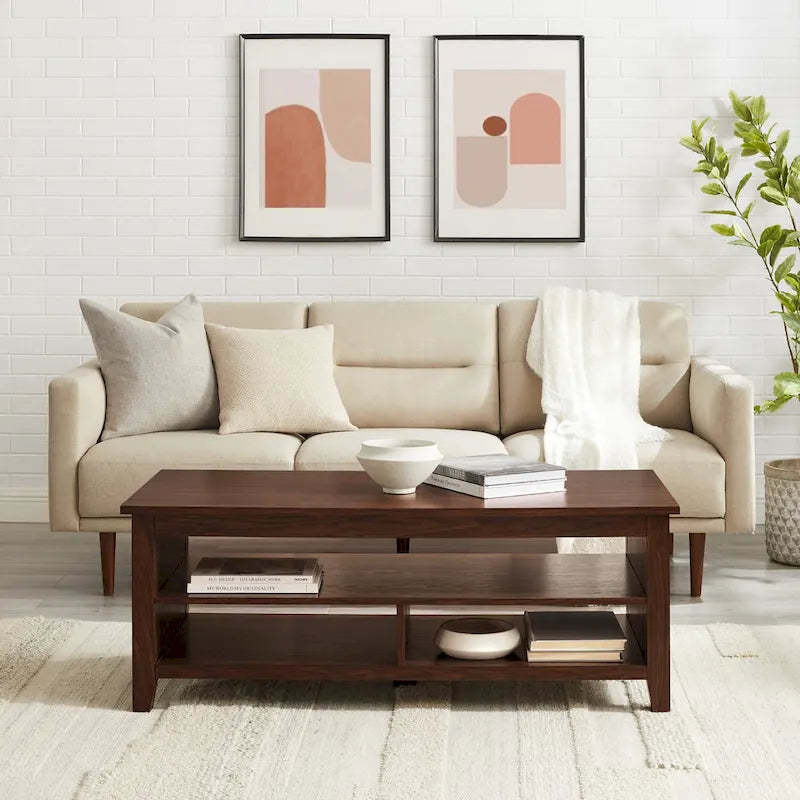 Table basse à panneaux rainurés avec étagère inférieure