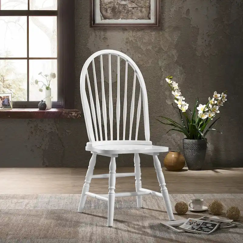 Chaise de salle à manger traditionnelle